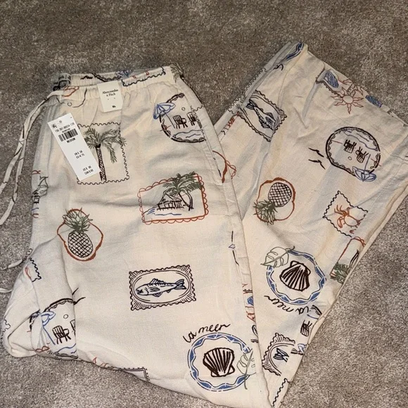 Abercrombie & Fitch Cream Tropical Stamp-Print Linen Pants - Picture 5 of 6